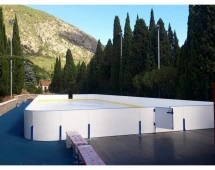 Хоккейная коробка из стеклопластика толщиной 7 мм, с обычными бортами, без ограждения из сетки, размер 20x40 м Хоккейная коробка из стеклопластика толщиной 7 мм, с обычными бортами, без ограждения из сетки, размер 20x40 м