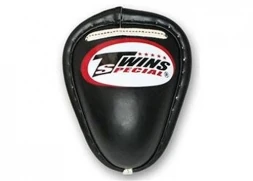 Защита паха для тайского бокса GROIN PROTECTOR  XL  RED, GPS-1