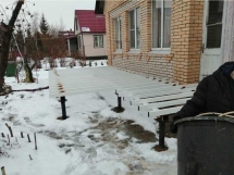 Навес веранда на сваях Навес веранда на сваях