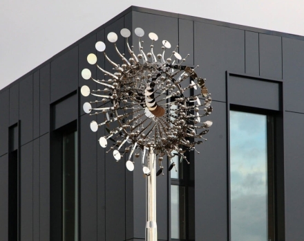 Скульптура из нержавеющей стали Пульсар Стандартный размер, 8-гранное конусовидное основание из нержавеющей стали, фото 1