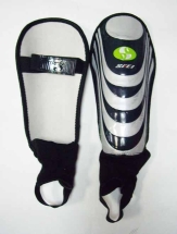 Щитки футбольные арт.0535