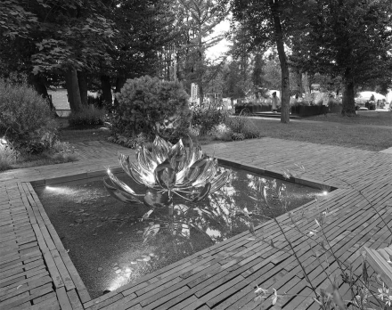 Скульптура из нержавеющей стали Лотос Увеличенный размер, фото 3