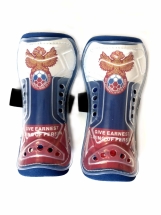 Щитки футбольные триколор