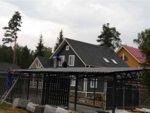 Двускатный навес с металлочерепицей Двускатный навес с металлочерепицей