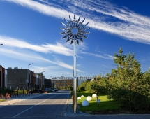 Скульптура из нержавеющей стали Океан Увеличенный размер, 8-гранное конусовидное основание из нержавеющей стали