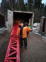 Двускатный навес с сотовым поликарбонатом Двускатный навес с сотовым поликарбонатом