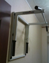 Турник-брусья на раме Турник-брусья на раме