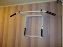 Турник-брусья на раме Турник-брусья на раме