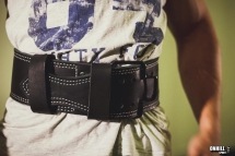 Пояс для пауэрлифтинга 100 мм, со скобой, трехслойный Пояс для пауэрлифтинга 100 мм, со скобой, трехслойный