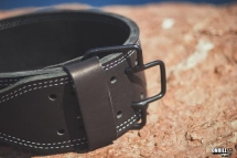 Пояс для пауэрлифтинга 100 мм, со скобой, трехслойный Пояс для пауэрлифтинга 100 мм, со скобой, трехслойный