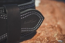 Пояс для пауэрлифтинга 100 мм, со скобой, трехслойный Пояс для пауэрлифтинга 100 мм, со скобой, трехслойный