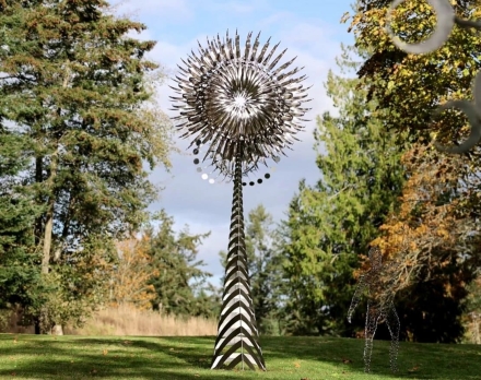 Скульптура из нержавеющей стали Сияние Увеличенный размер, 8-гранное конусовидное основание из нержавеющей стали, фото 1