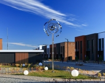 Скульптура из нержавеющей стали Бриз Малый размер, трубчатое основание из обычной стали