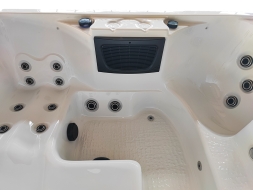 Гидромассажный Спа-Бассейн Jazzi Pool Montana SKT338B1, фото 9 Гидромассажный Спа-Бассейн Jazzi Pool Montana SKT338B1, фото 9