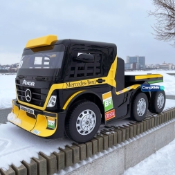 Электромобиль Mercedes-Benz Axor F Race с прицепом желтый, фото 1