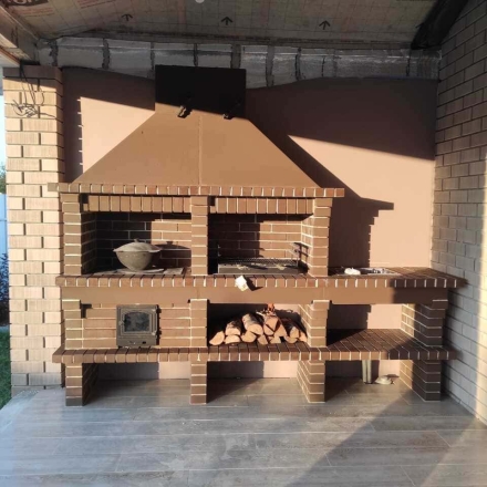 Печь Аристократ 730 Прямоугольный кирпич коричневый, фото 1