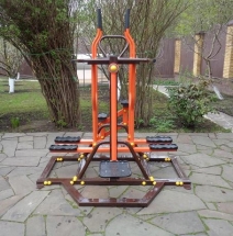 Маятник, Сведение и разведение ног, лыжный ход (мобильный уличный тренажерный комплекс) ТОС-0401  Маятник, Сведение и разведение ног, лыжный ход (мобильный уличный тренажерный комплекс) ТОС-0401