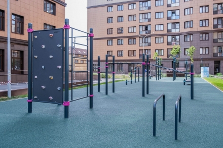 Рукоход двухсекционный с подъёмом и 3 турника, фото 2