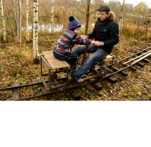 Садовая железная дорога с дрезиной Садовая железная дорога с дрезиной