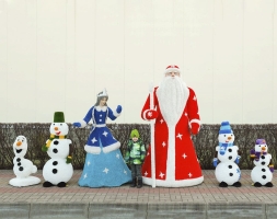 Топиари композиция Дед Мороз, Снегурочка, 4 снеговика - газон Ecо, фото 1